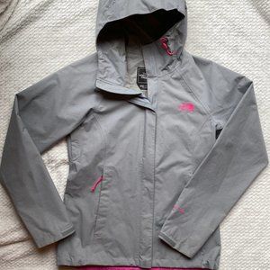 The North Face Women's HyVent 2.5L Grey Rain Jacket / Windbreaker (XS)